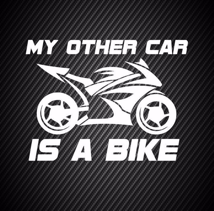 my_other_car_is_a_bike_masik_autom_a_motorom.jpg